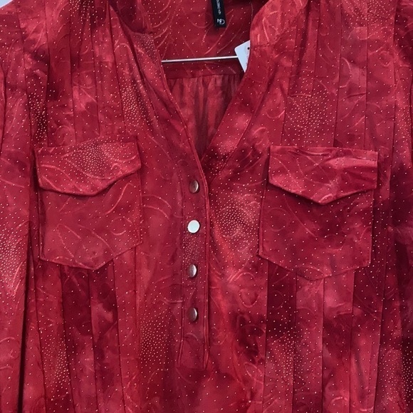 NWT New Directions knit Roll tab Sleeve Top Size Medium - Picture 2 of 10